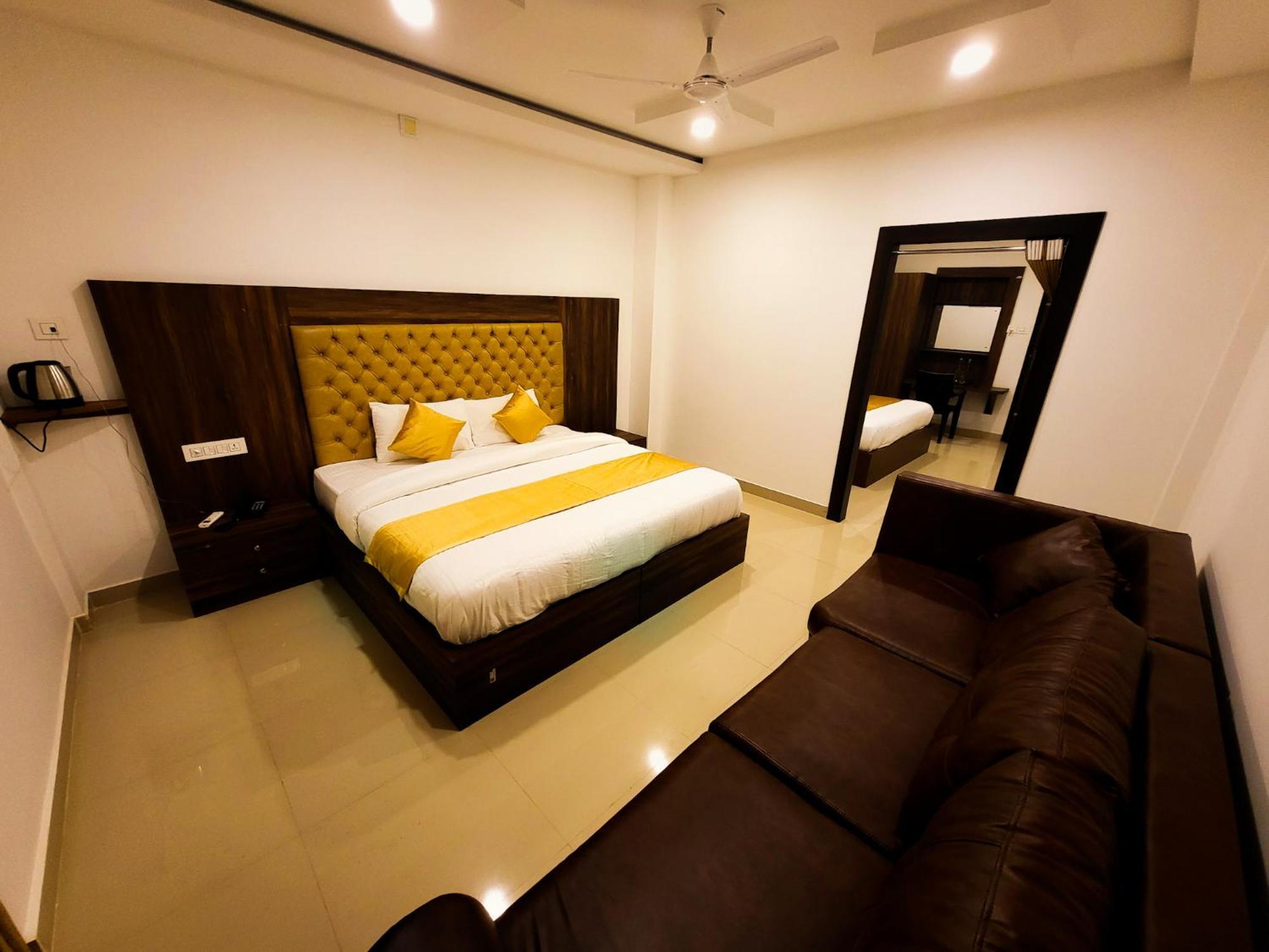 Thejaswini Residency Cheruvathur Nileshwar Экстерьер фото