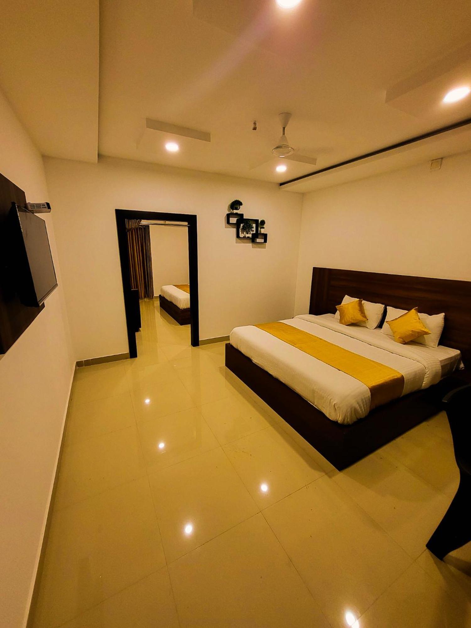 Thejaswini Residency Cheruvathur Nileshwar Экстерьер фото